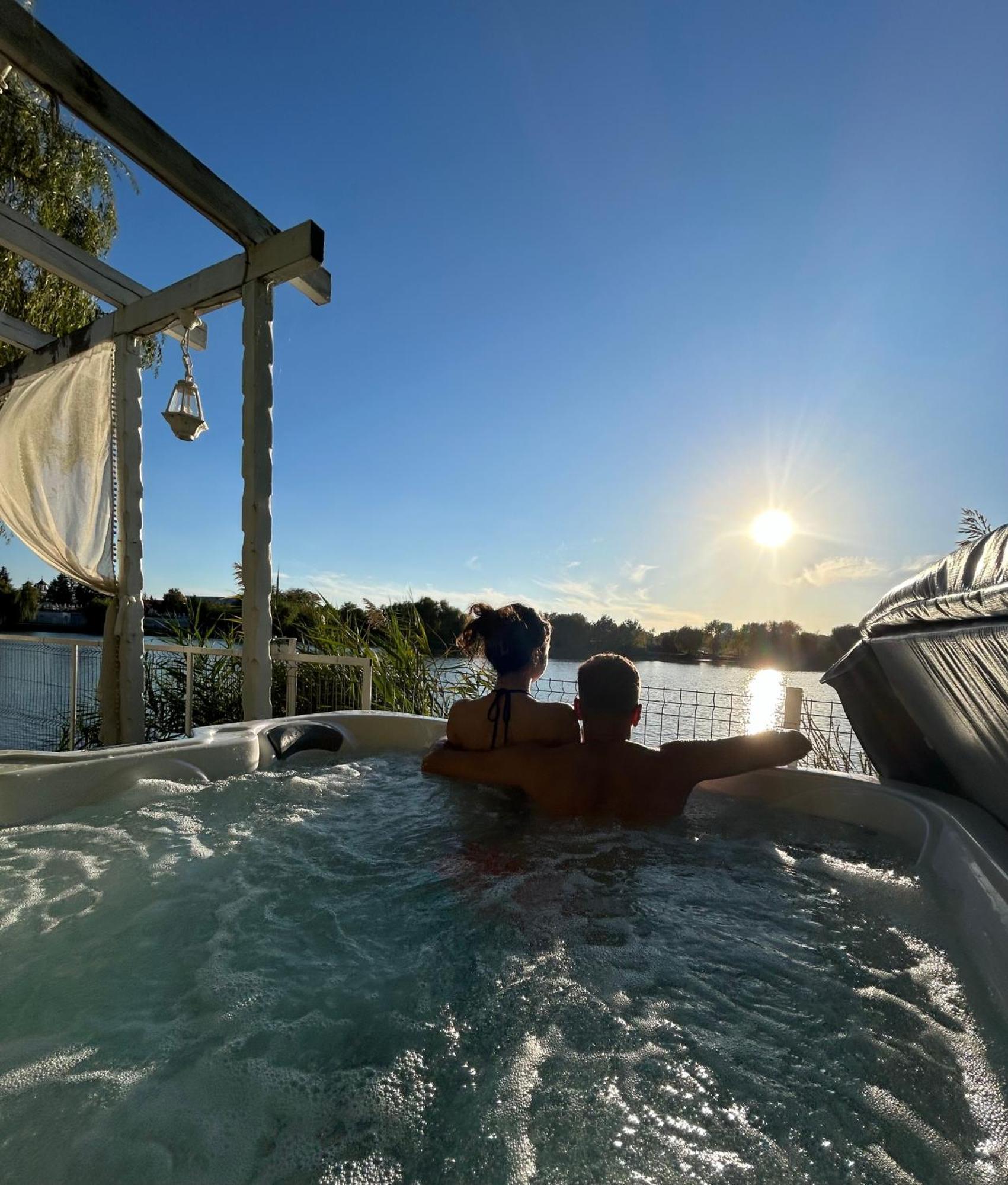 Therme - Corbeanca By The Lake Luxury Villa Exteriör bild